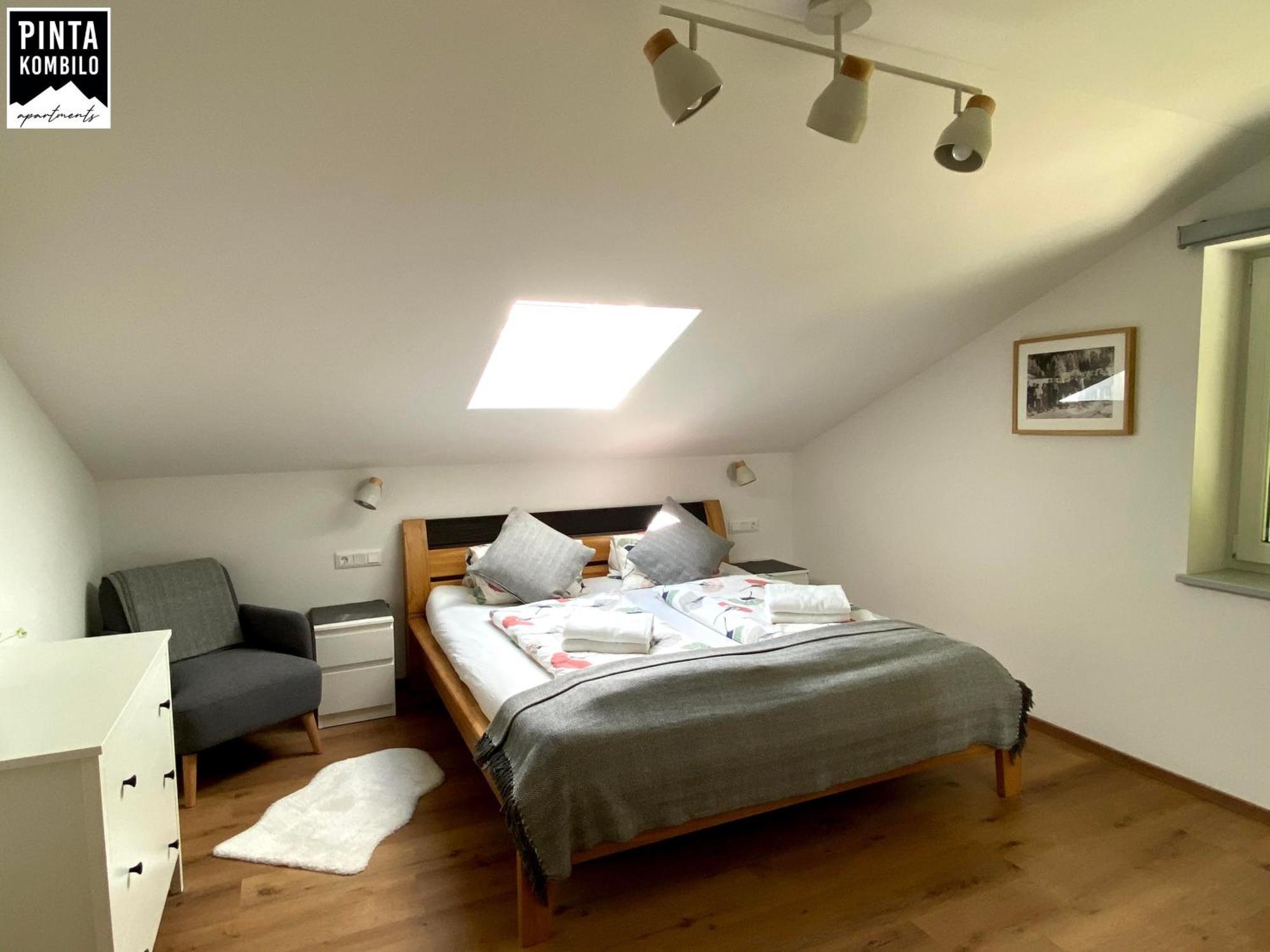 Pinta Kombilo Apartments Grobming Room photo